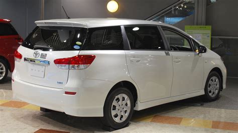 The toyota wish may be your answer! New Facelift toyota wish 2011