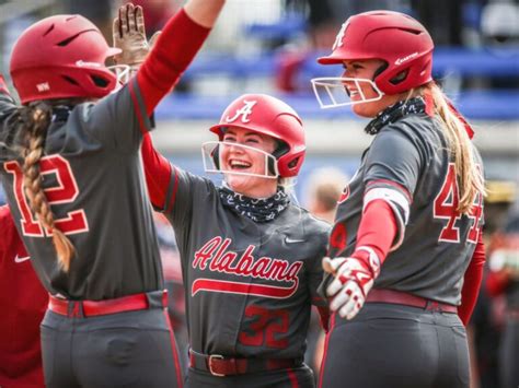 Alabama Softball The Pride Of The Crimson Tide