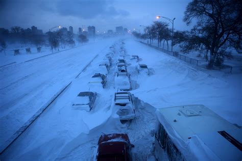 From The Archives The Blizzard Of 2011 Chicago Tribune