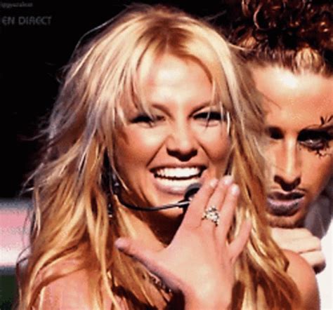 Huh Britney Spears Gif Huh Britney Spears What Descubre Comparte Gifs
