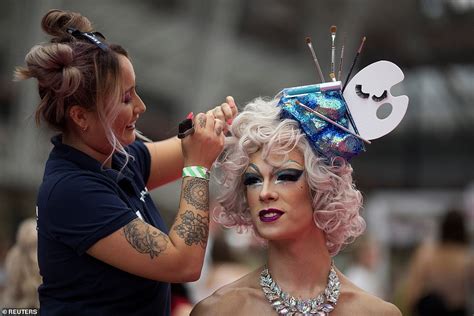 Drag Queens Descend On London For Europes Biggest Convention Best