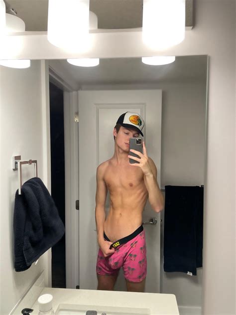 What Do We Think Of Canadian Twinks Rtwinklove