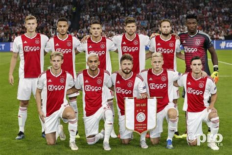 Find the latest ajax i (ajax) stock quote, history, news and other vital information to help you with your stock trading and investing. 12 Ajacieden op lijst van 25 meest waardevolle spelers ...