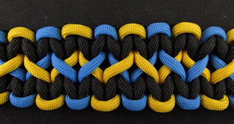 Maybe you would like to learn more about one of these? PARACORD BRACELET PATTERNS - Espar Denen