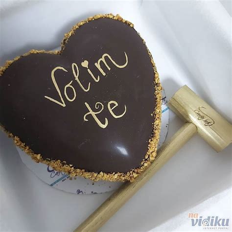 Čokoladno srce sa čekićem - CARSTVO TORTI - Proizvodnja torti i kolača, Kragujevac