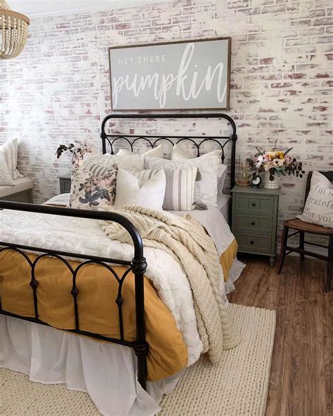 Have a look below for some fantastic modern farmhouse decor ideas for all the rooms in your home. 19 Amazing Bedroom Ideas With Cozy Farmhouse Fall Decor - Women Blog