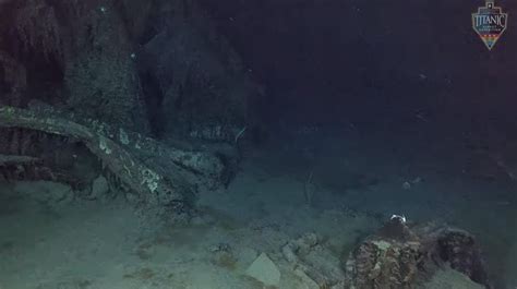 Watch New Eerie Footage Of The Titanic S Debris Marine Industry News