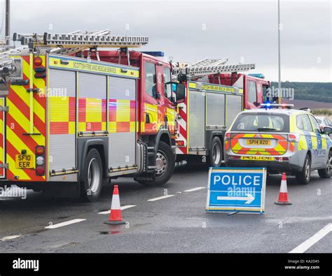 Attending Emergency Hi Res Stock Photography And Images Alamy