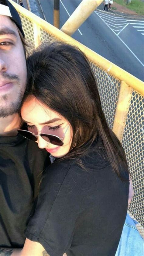 45 Cute Selfie Poses For Couples In 2019 Buzz Hippy Cute Couple