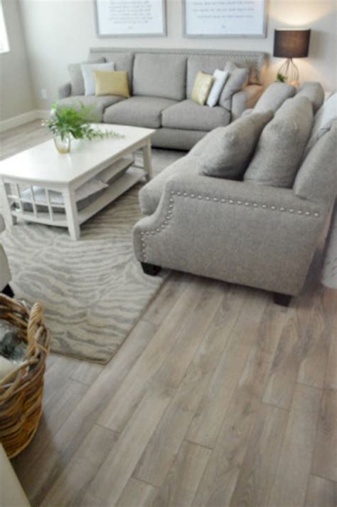 20 Floor Tiles Designs For Living Room Decoomo