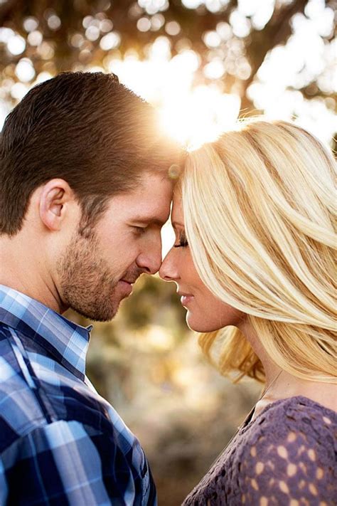 Romantic Couple Poses Adorable Couple Poses To Inspire Your