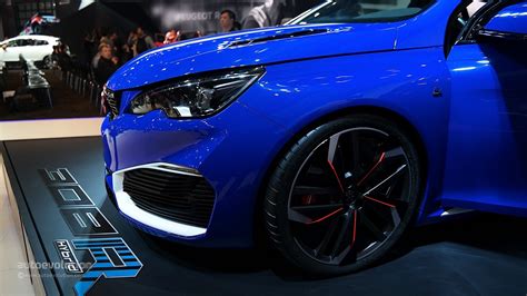 Peugeot 308 R Hybrid Is A Rare Mix Between Supercar And Hot Hatch In