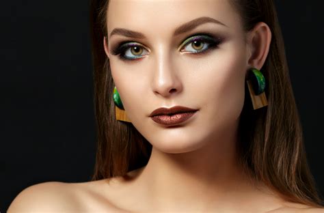 Najbolji Make Up Za Zelene Oči Archives Vusrh
