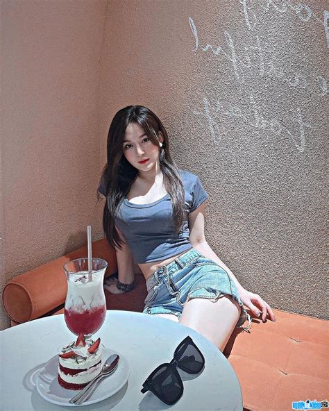 Hot Girl Lưu Minh Phương