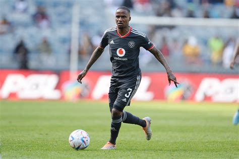 Boost For Orlando Pirates As Thembinkosi Lorch Nears Fitness Return