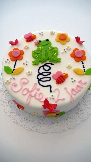 Jumping Frog Birthday Cake Frog Cakes Cake Cute Birthday Cakes