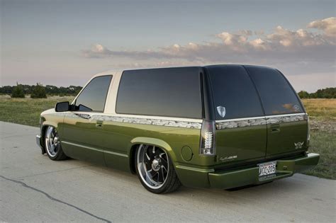 Rare 2 door tahoe with only 56800 original miles, z71 package, original paint, many new oem parts most wanted truckin tahoe hd at border bash 2015 trokitas del valle/rgv truck's. Green tahoe | Chevy tahoe, Dropped trucks, Suv trucks