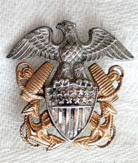 Wwii Us Navy Eagle Shield And Crossed Anchors Lapel Pin Sterling And