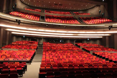 Grand Theatre Marina Bay Sands Electronics And Engineering Pte Ltd