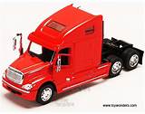 Photos of Freightliner Toy Trucks