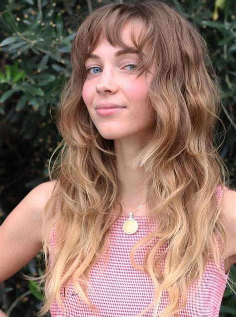 Wavy Blonde Ombre Hair With Bangs Curly Balayage Ombre Curly Hair