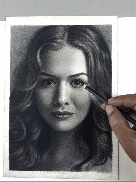 Realistic Portrait Drawing Pencil