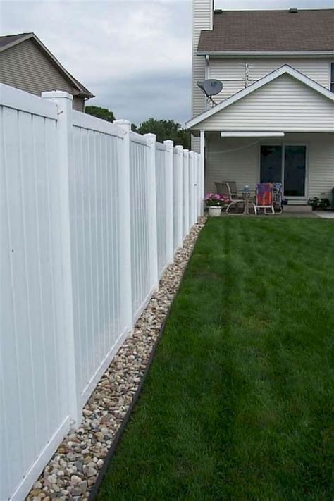 70 Simple Cheap Diy Privacy Fence Design Ideas Page 39 Of 71