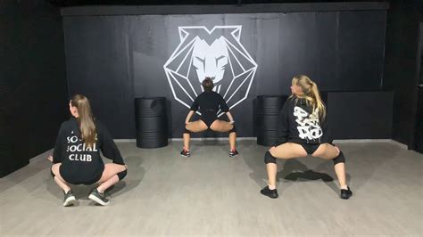 Twerk Freestyle With Beginner Students Blac Youngsta Booty Kira