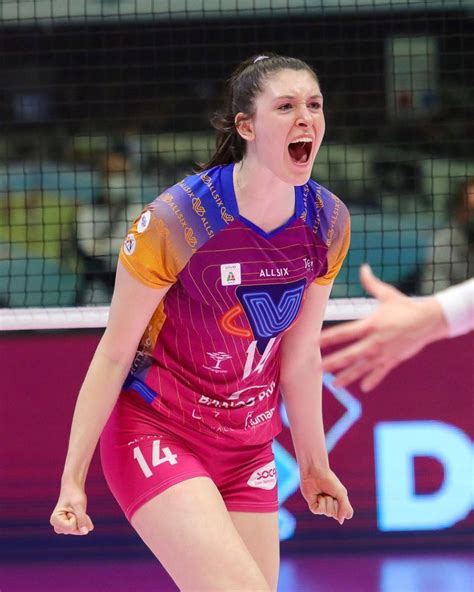 volleyball world the best of dana rettke at the italian league playoffs