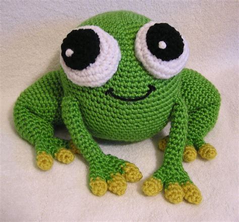 il_fullxfull.144590150.jpg 1.635×1.518 pixels | Crochet frog, Crochet