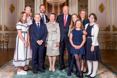 Maybe you would like to learn more about one of these? Norwegische Royals: Dieses Foto mit Mette-Marit, Haakon ...