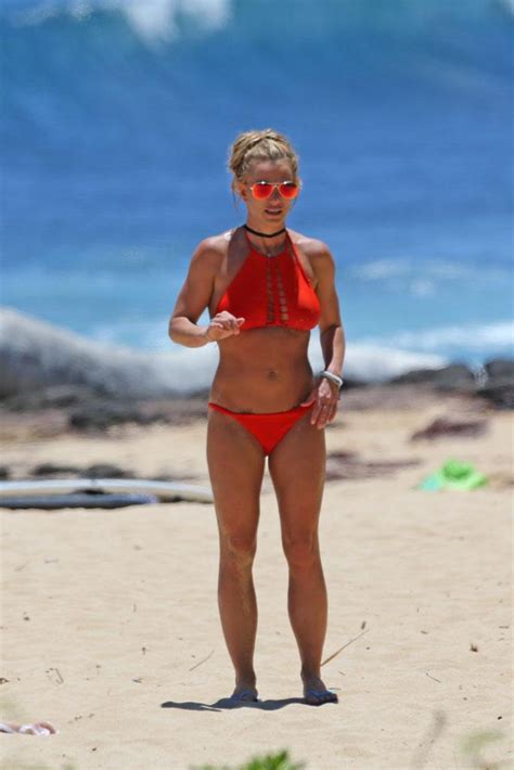 Hawaiian Getaway Britney Spears Gets Wet Wild In Itsy Bitsy Bikini