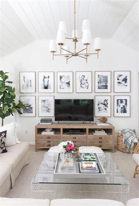 6 Living Room Wall Decor Ideas Say Goodbye To Those Bare Walls