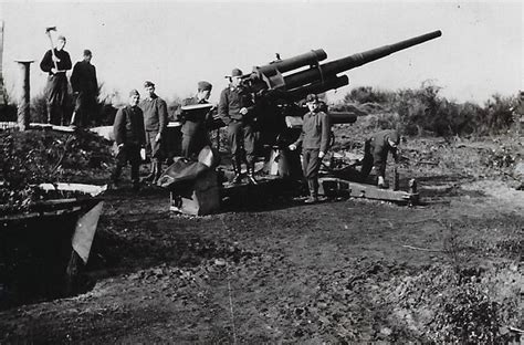 Men Of Wehrmacht German Flak 88