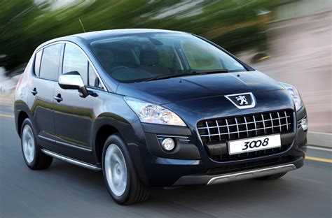 El peugeot 3008 2021 llegó al mercado a finales de 2020 para sustituir al suv compacto lanzado en 2017. Peugeot 3008 1.6 AT: Crossing over in style