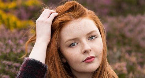Photographer Captures Stunning Portraits Of Redhead Irish Women To Help