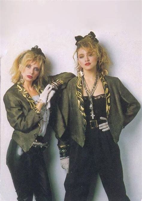 beautiful photos of rosanna arquette and madonna during filming ‘desperately seeking susan