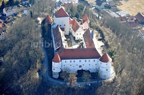Luftaufnahme Wörth an der Donau Schloss Wörth in Wörth an der Donau
