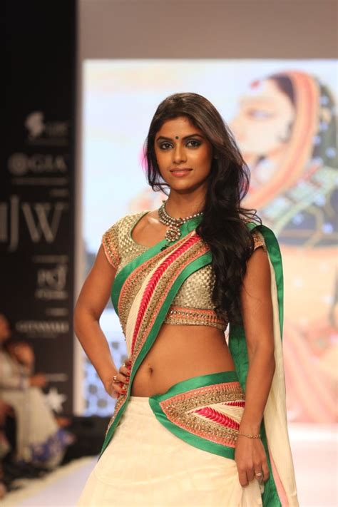 hindi tv serial actress hot navel show photos girlz around the world