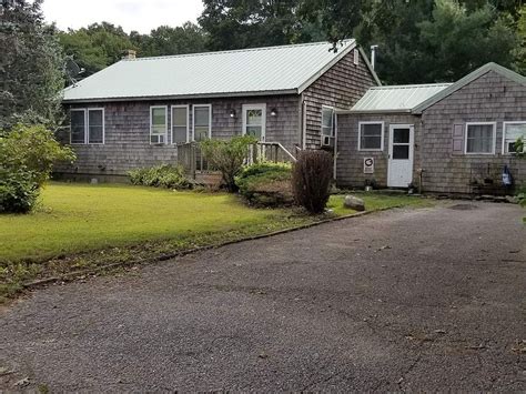 247 old country rd eastport ny 11941 mls 3430030 zillow