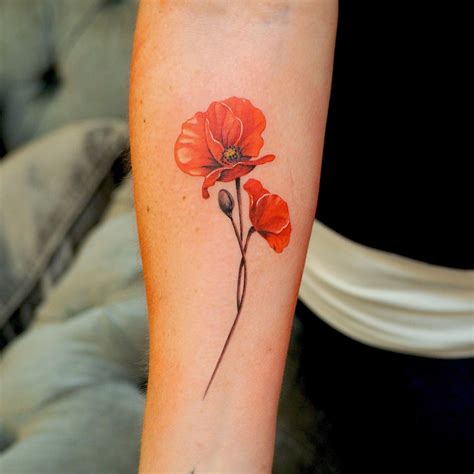 A Poppy Tattoo By Matthewnuttalltattoo Find More Tattoos On My