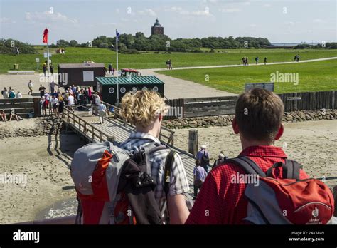 Insel Neuwerk Ankommende Touristen Elbe Und Weser Verwendung