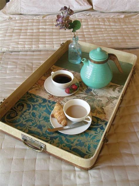 15 Decorating Ideas With Repurposed Old Suitcases