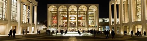Great Food And Opera At Nycs Grand Tier At The Met By John Mariani