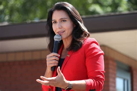 2020 Hopeful Tulsi Gabbard The Us Needs To Stop Acting As The World