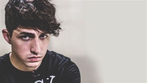 [WATCH] Porter Robinson Plays Intimate Club Set - Run The Trap: The Best EDM, Hip Hop & Trap Music