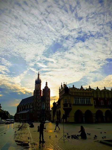 N n u u n . Descobrir a encantadora Cracóvia, Polónia | Viaje Comigo