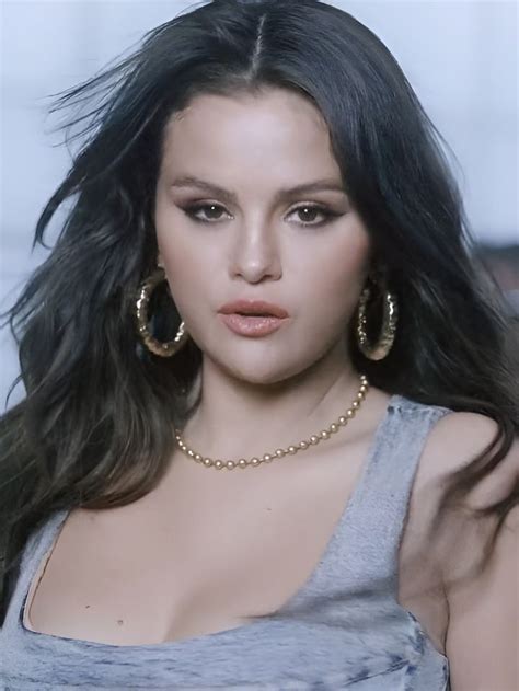 Selena Gomez Calm Down Songtext