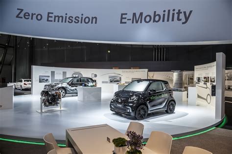 Tec Day 2016 Daimler präsentiert Antriebstechnologie der Zukunft R