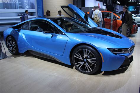 Pat is always eager to share his knowledge about the i8 and nsx. BMW says 4.2 seconds for the i8 from 0 to 60 mph